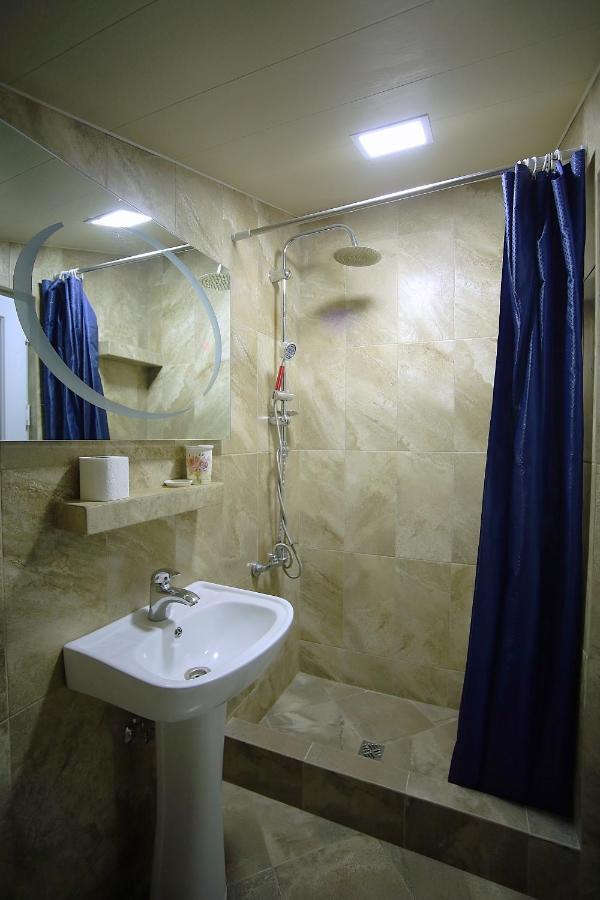 Meridian Kutaisi Exterior foto